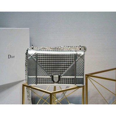 Dior Diorama Bag In Silver Metallic Calfskin